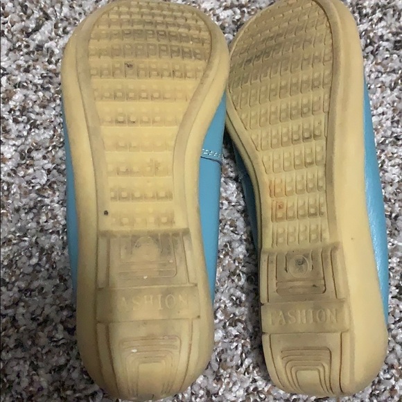 Blue flats with rubber sole Size 35 - Picture 3 of 4
